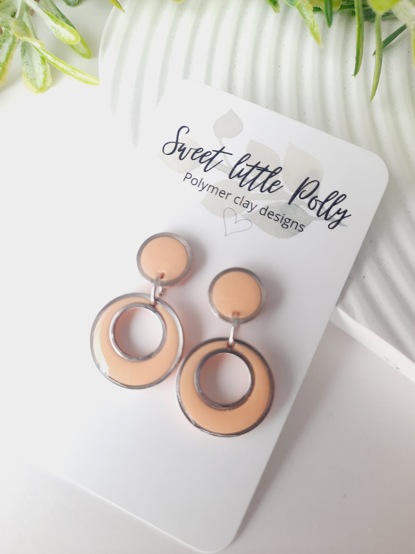 .Pastel Retro Circles
