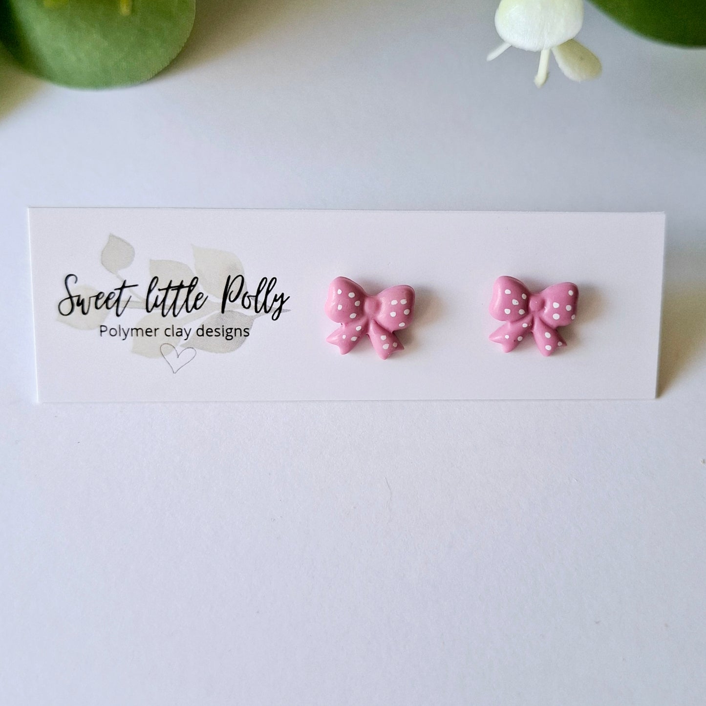 *Super Cute Bow Studs