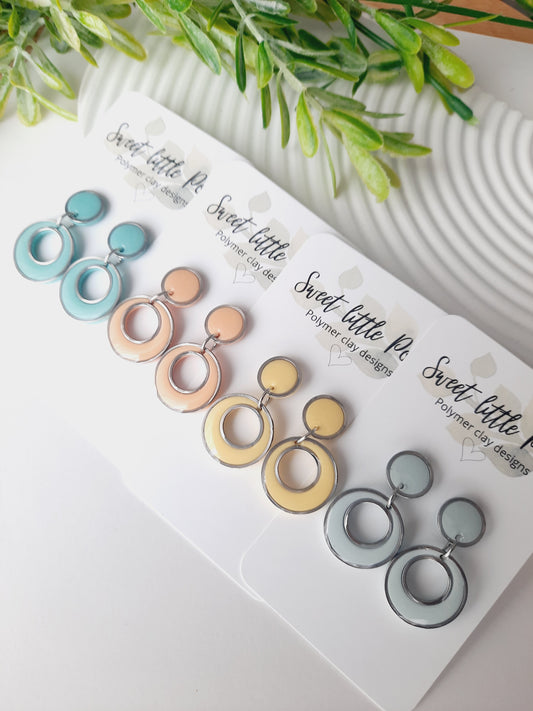.Pastel Retro Circles