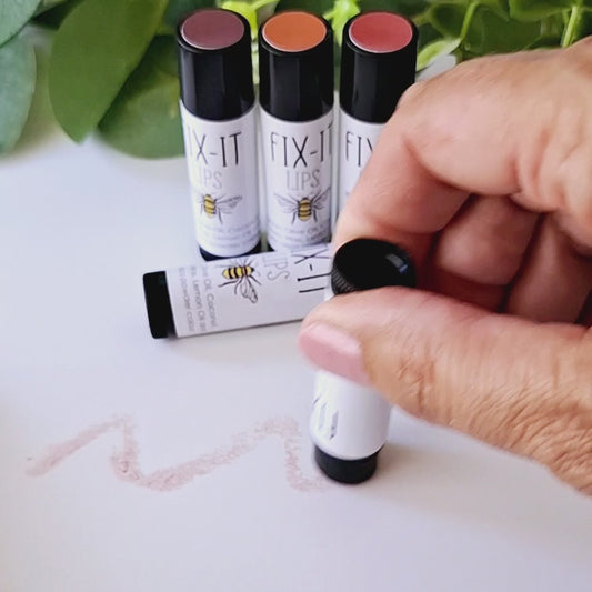 *Hint of Tint Fix-it Lips