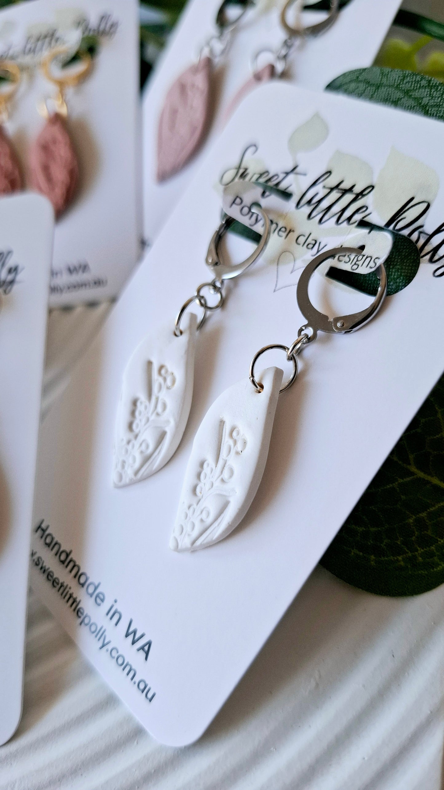 .Wattle Stamped Leverback Earrings