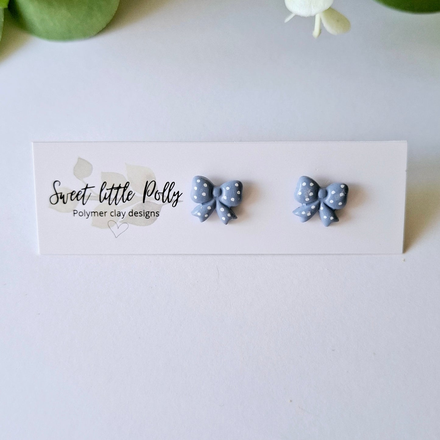 *Super Cute Bow Studs