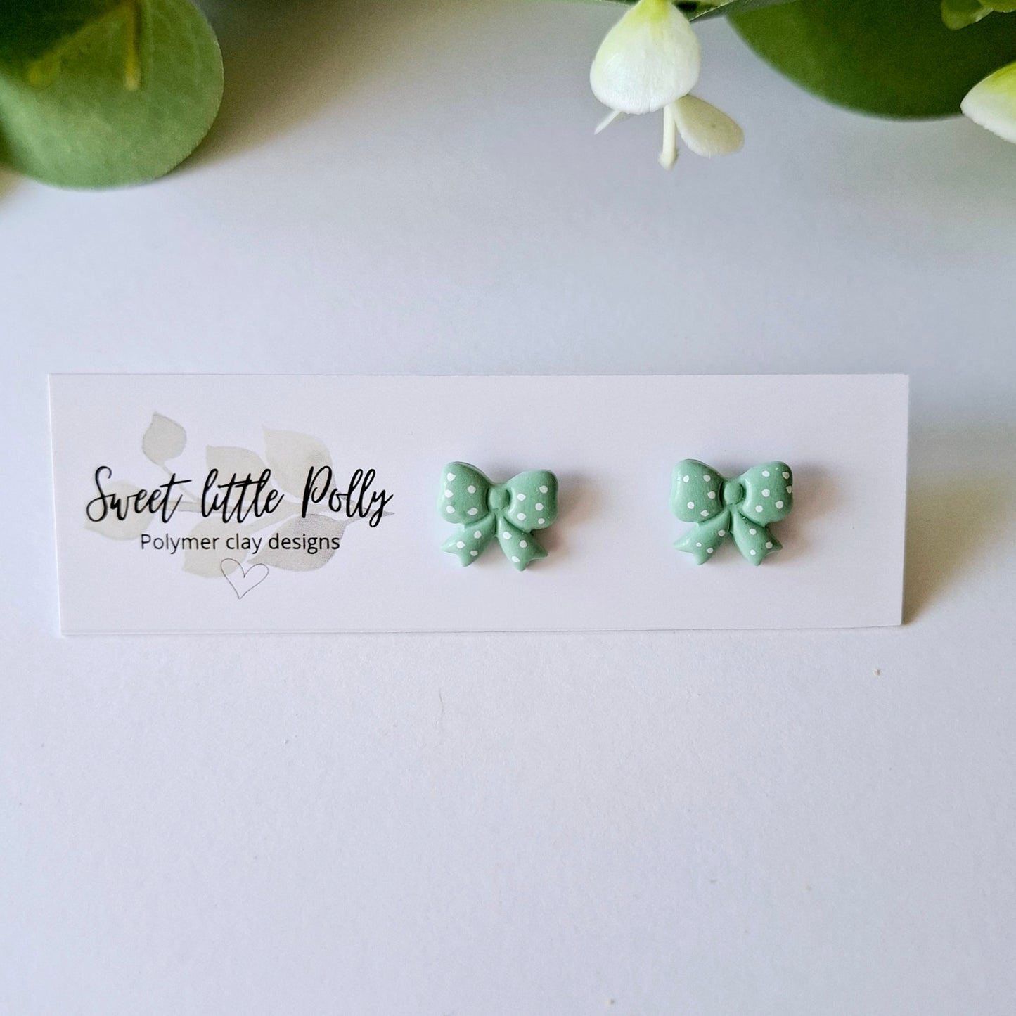 *Super Cute Bow Studs