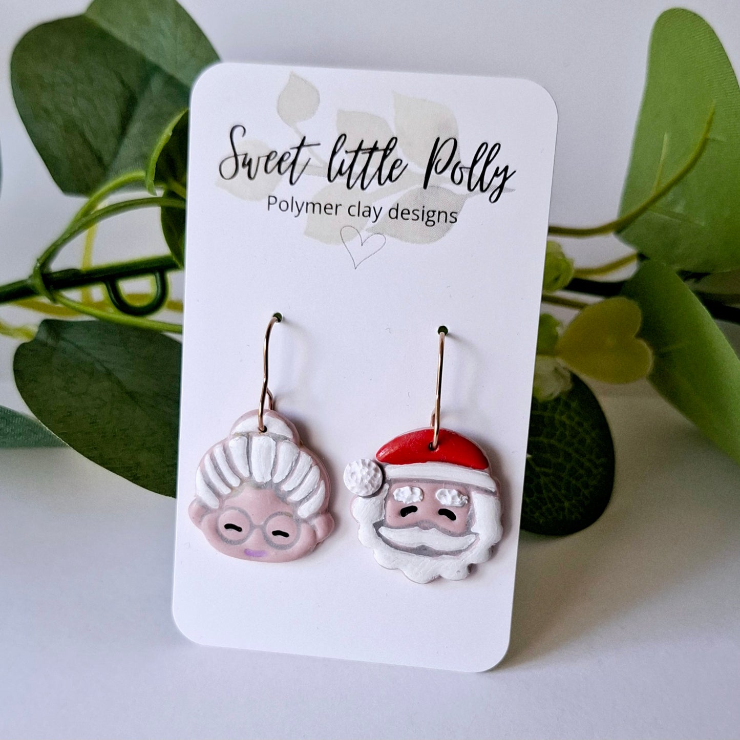 .Mr and Mrs Claus Christmas Earrings