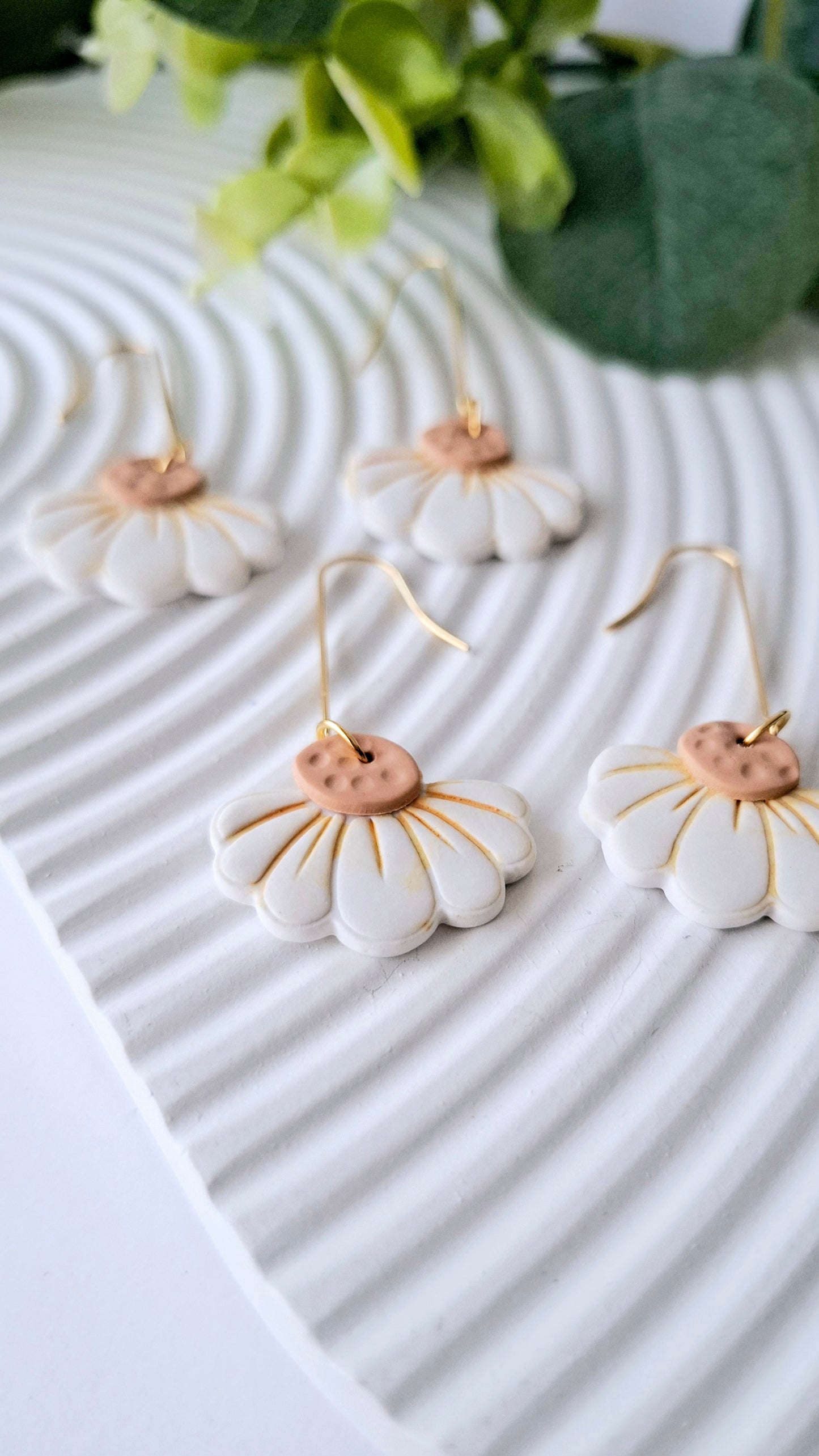 Cute Daisy Drops